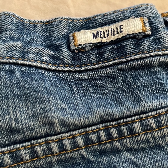 Brandy Melville High waisted denim shorts - Picture 4 of 9